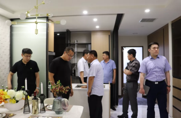 萊州市住建局、中建八局訪問海驪，探討住居全產(chǎn)業(yè)鏈合作